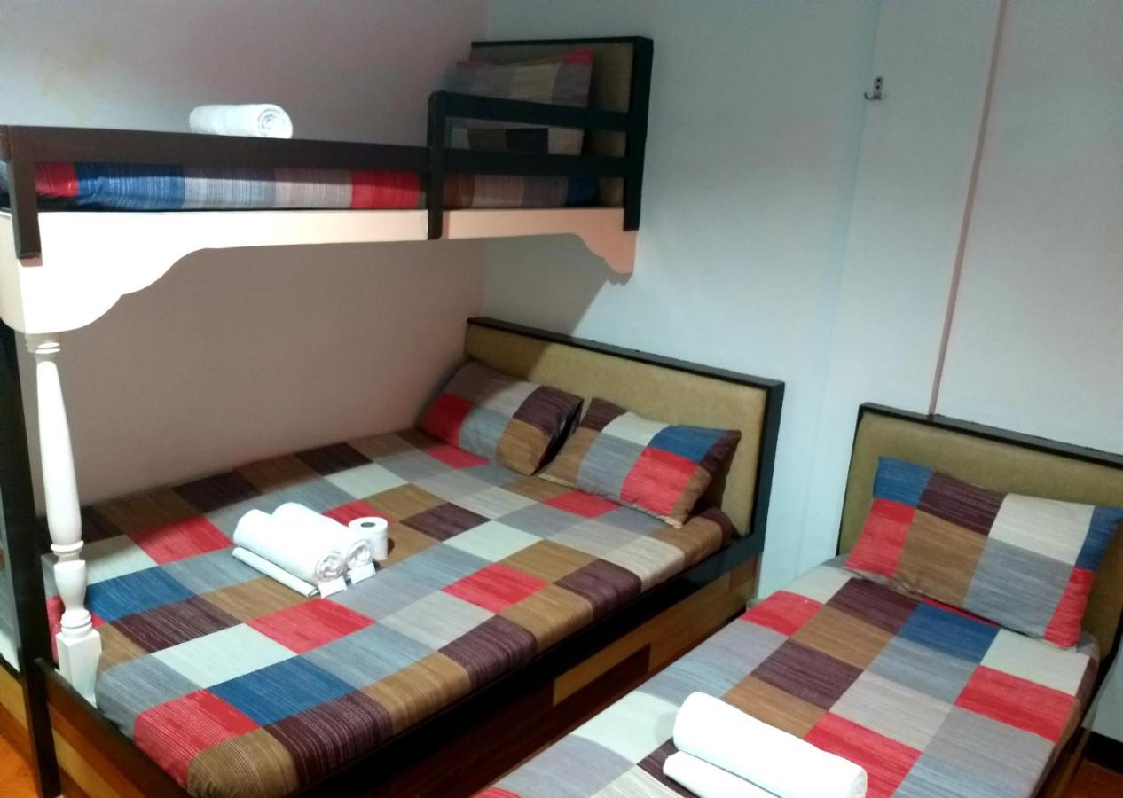Park Vil-La Apartelle Quezon City Extérieur photo