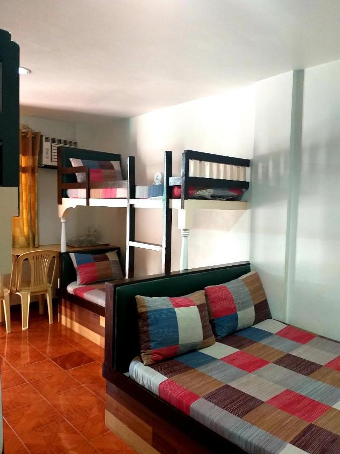 Park Vil-La Apartelle Quezon City Extérieur photo