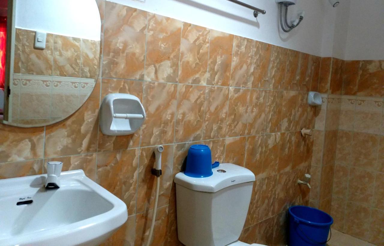 Park Vil-La Apartelle Quezon City Extérieur photo